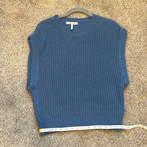 NWOT Light Blue Sweater Perfect for the Holidays or Winter ❄️ - Picture 5 of 7